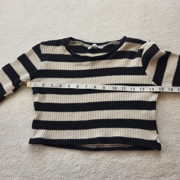 Zara Black White Striped Sweater Crop Top Long Sleeves Women's Size Small - Picture 4 of 6